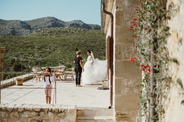 Mallorca wedding, destination wedding photographer, wedding by the sea, mallorca wedding photographer, boho wedding mallorca