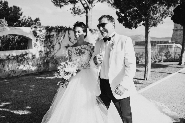 father daughter, Mallorca wedding, destination wedding photographer, wedding by the sea, mallorca wedding photographer, boho wedding mallorca